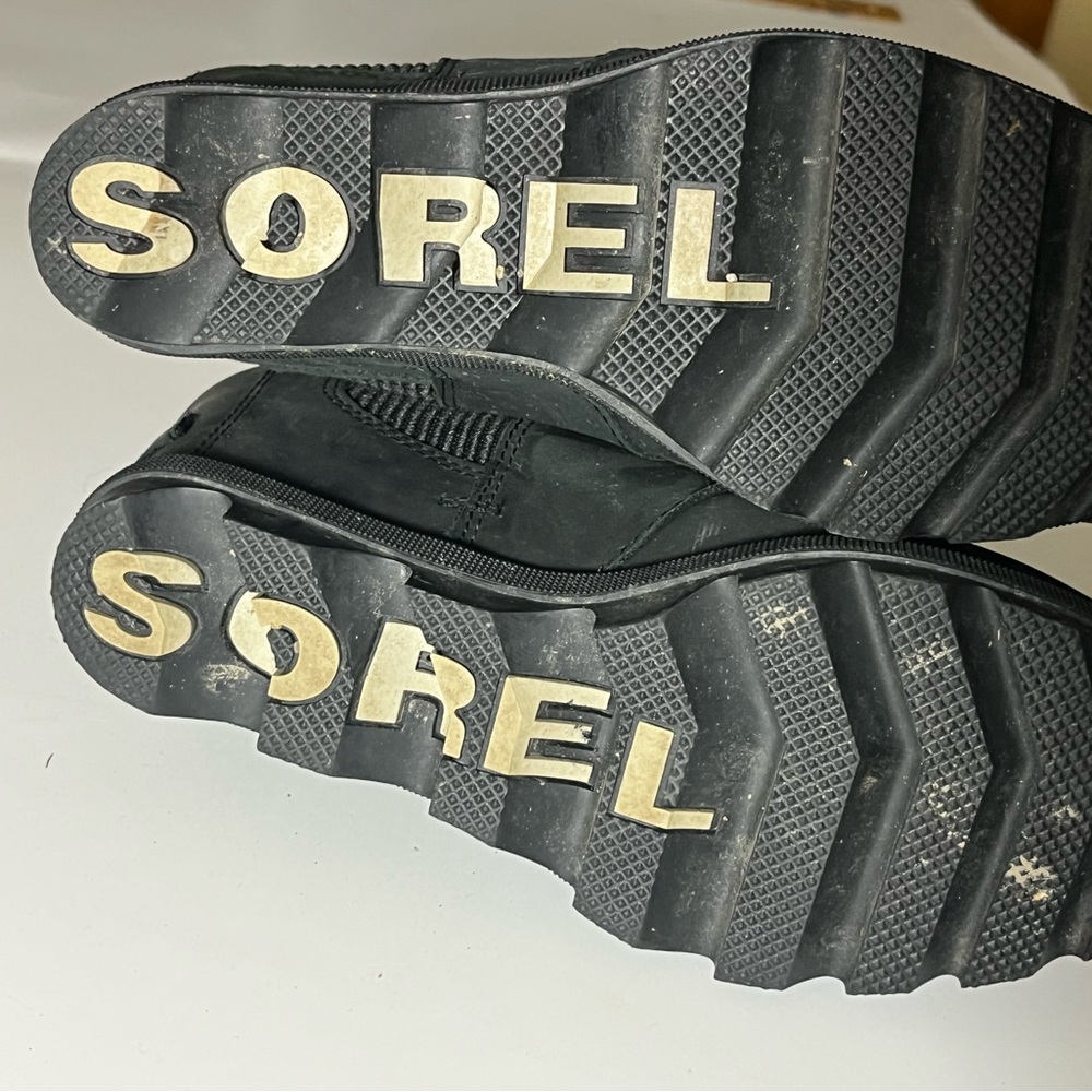 Sorel Black Wedge Winter Boots